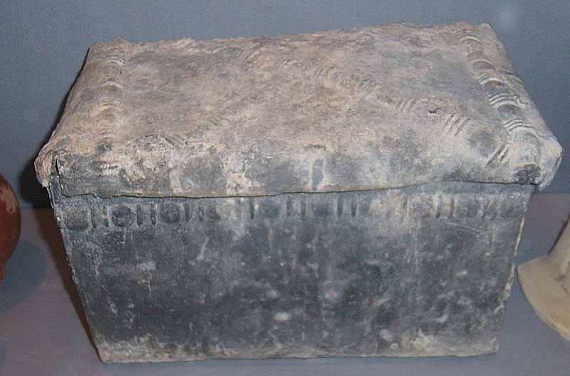 Resultado de imagen de Ancient Lead Coffin